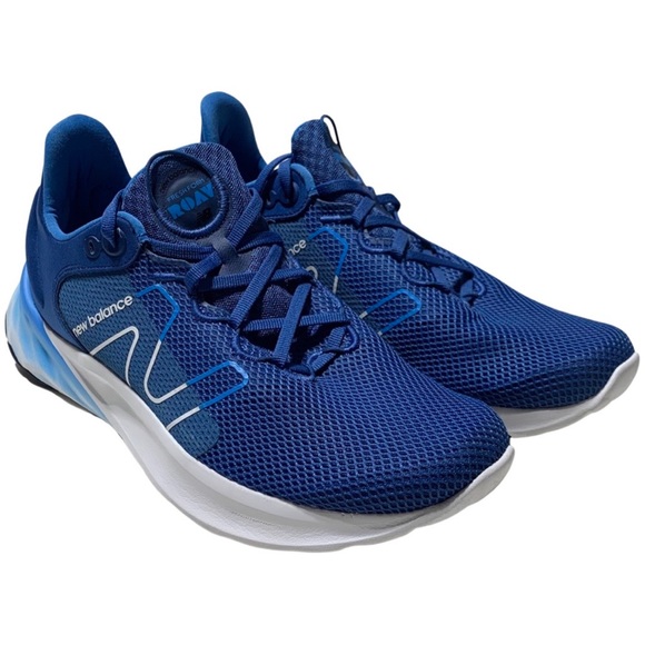 New Balance Fresh Foam Roav V2 Mens Size 9 Blue White Running / Walking - Picture 1 of 8